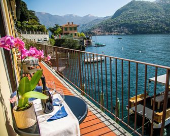Darsena di Riva Grande - Moltrasio - Балкон