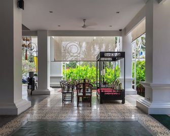 The Old Phuket - Karon Beach Resort - Karon - Lobby