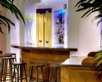 Aneroussa Beach Hotel - Batsi