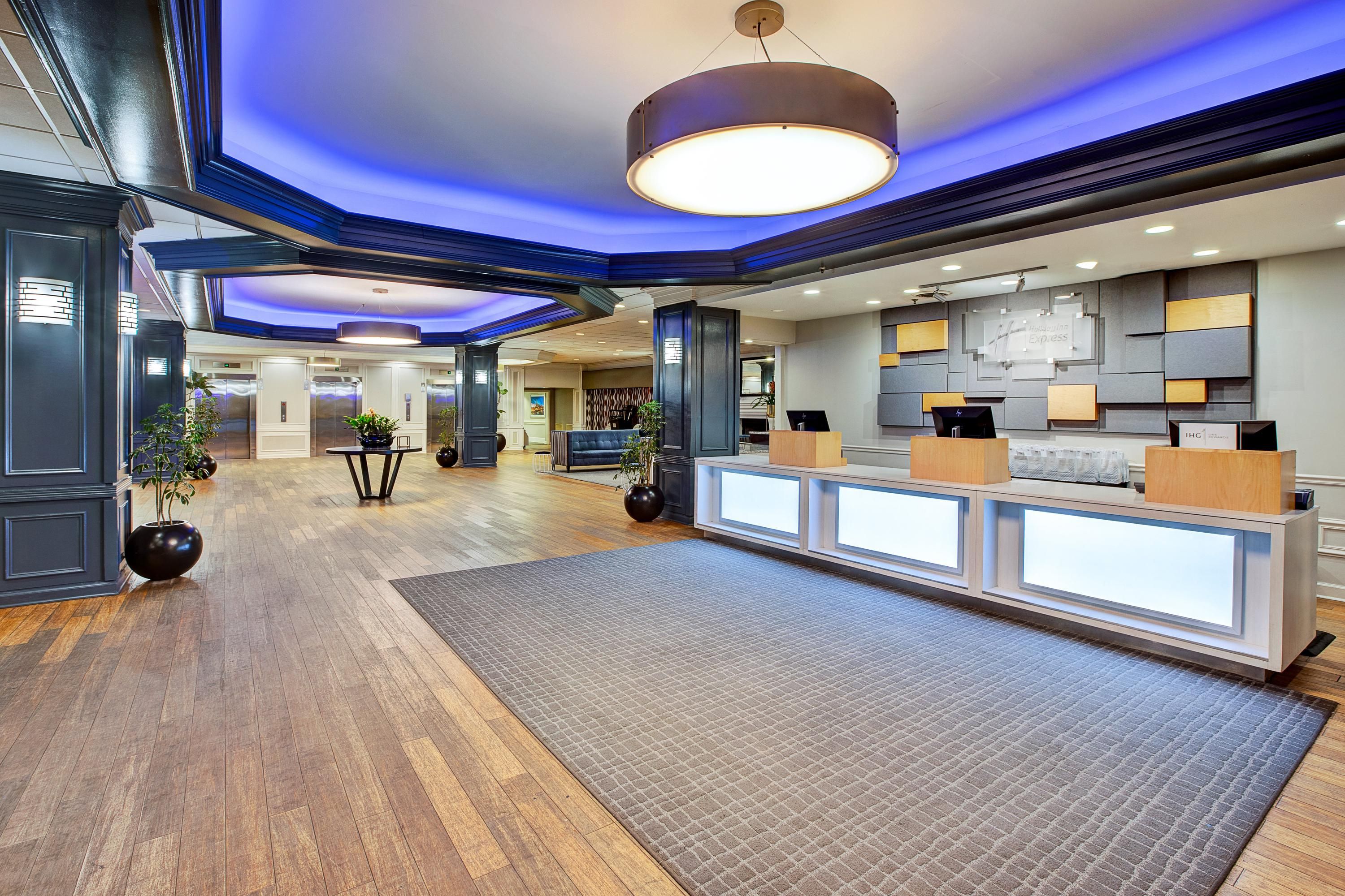 هوليداي إن إكسبرس ناشفيل داون تاون - برودواي باي آيتش جي