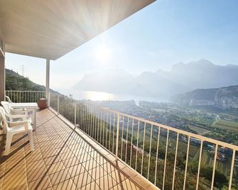 Villa Panorama with private pool - Happy Rentals - Nago–Torbole - Balkon