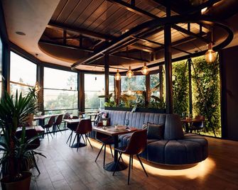 Hotel Paris - אופטייה - מסעדה