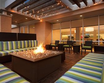 Home2 Suites by Hilton Milwaukee Brookfield - Waukesha - Gebouw