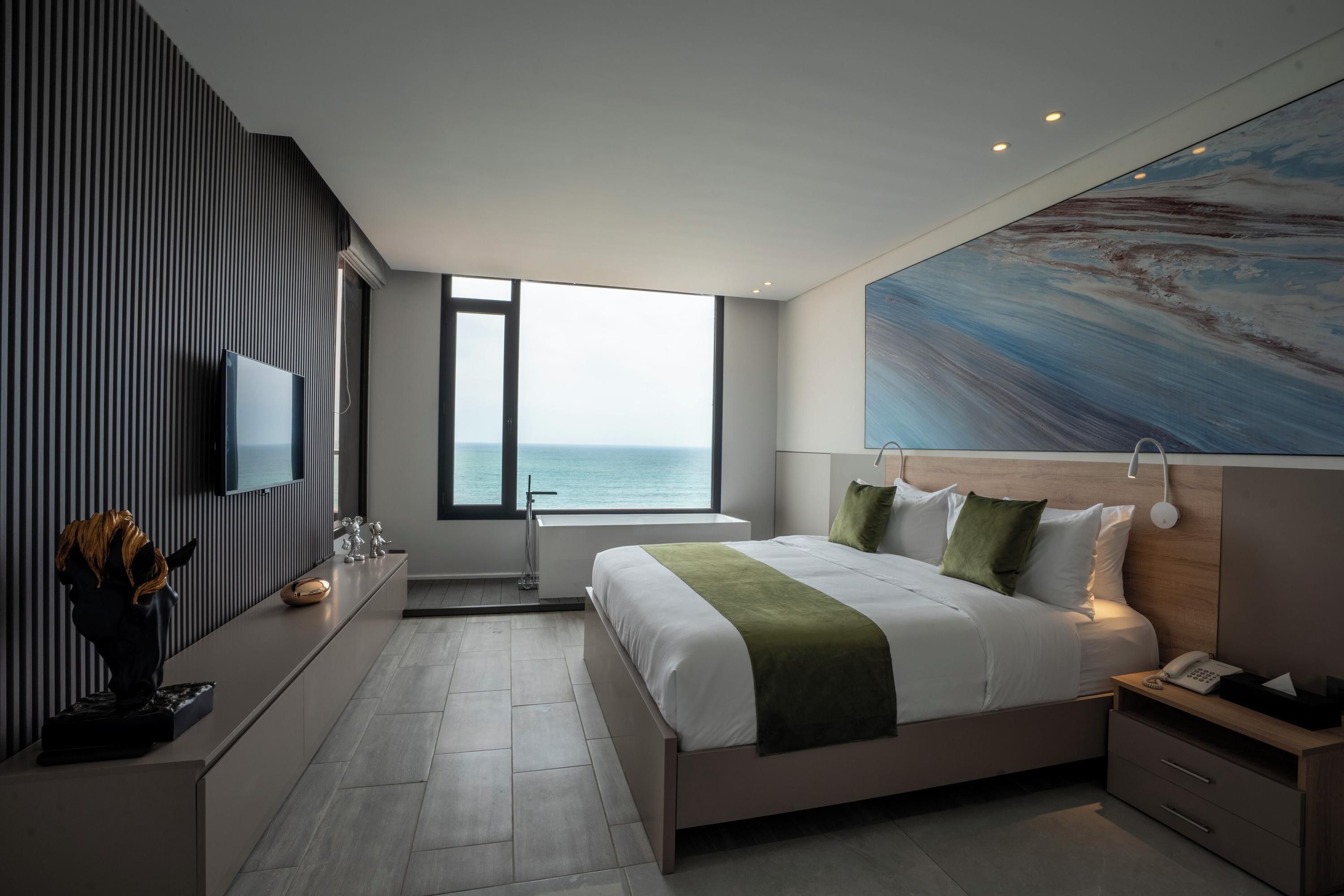 Beverly Beach Hotel thumbnail 2
