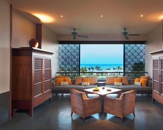 Intercontinental Hotels Bali Sanur Resort By IHG - Denpasar - Living room