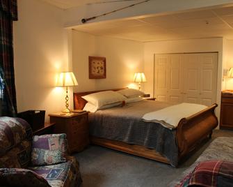 Two beautiful bedrooms and 2 baths in your private space in an award winning B&B - Healy - Habitación
