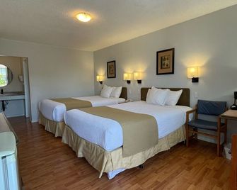 Diplomat Motel - Nanaimo - Bedroom
