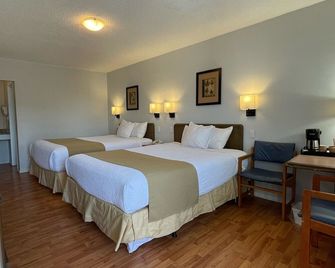 Diplomat Motel - Nanaimo - Bedroom