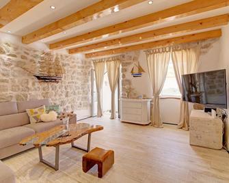 Villa Sea star - Babino Polje - Living room