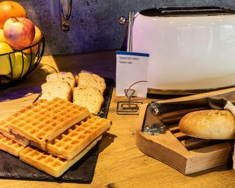 ibis budget Compiègne Centre-Ville - Compiègne - Dining room