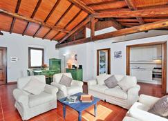 Pimpinnacolo 21 - 3br P7 - Monte Argentario - Living room