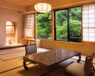 Aizu Higashiyama Onsen 'Shosuke no Yado Takinoyu' since1880 - Aizuwakamatsu - Comedor