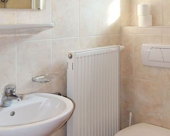 Holiday Home Aster by Interhome - Tosens - Baño