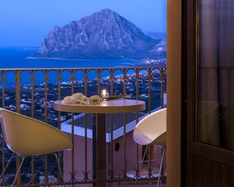 Hotel Parco Degli Aromi Resort E Spa - Valderice - Balkon