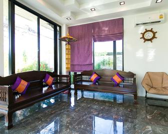 Saksuksmile Resort - Сухотаі