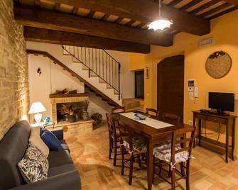 Villa in Le Marche with stunning views - Montelparo - Dining room
