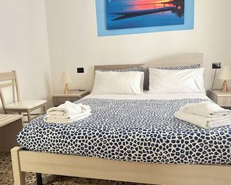 B&B Stella in Centro - Salerno - Phòng ngủ