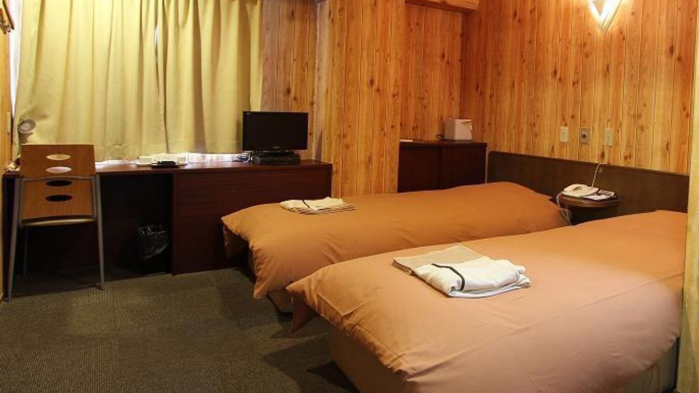 ベネフィットホテル 駅前