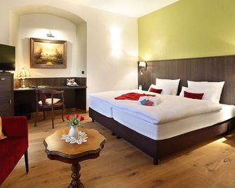 Hotel Garni Schloss Schönberg - Hazlov