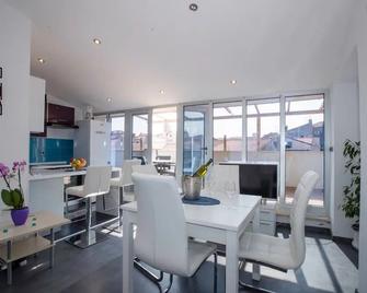 Apartment Four tower - Rab - Comedor