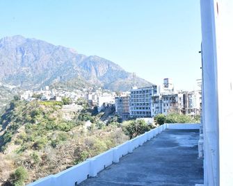 Hotel Tridev - Jammu - Balkon