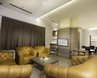 Whiz Prime Hotel Kelapa Gading - Jakarta