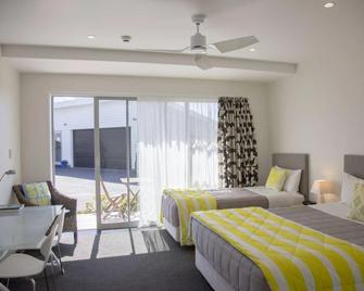 Carters By The Sea Beachside Studio Apar - Westport - Bedroom
