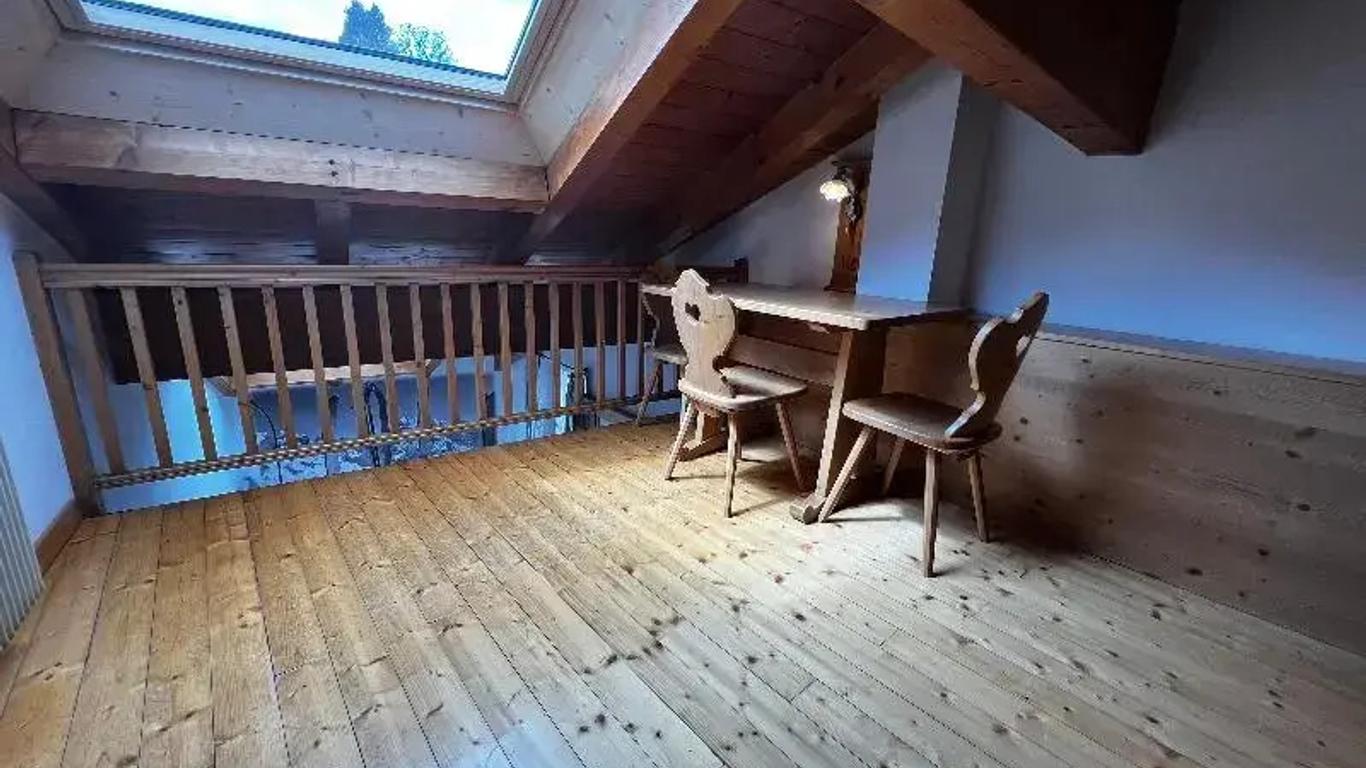 Kaiserkrone Charming Retreat