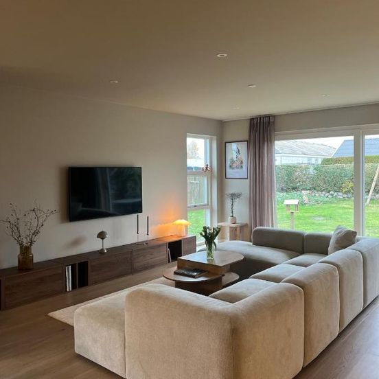 Modern Home - Walk to beach & 20m train to CPH – Køge