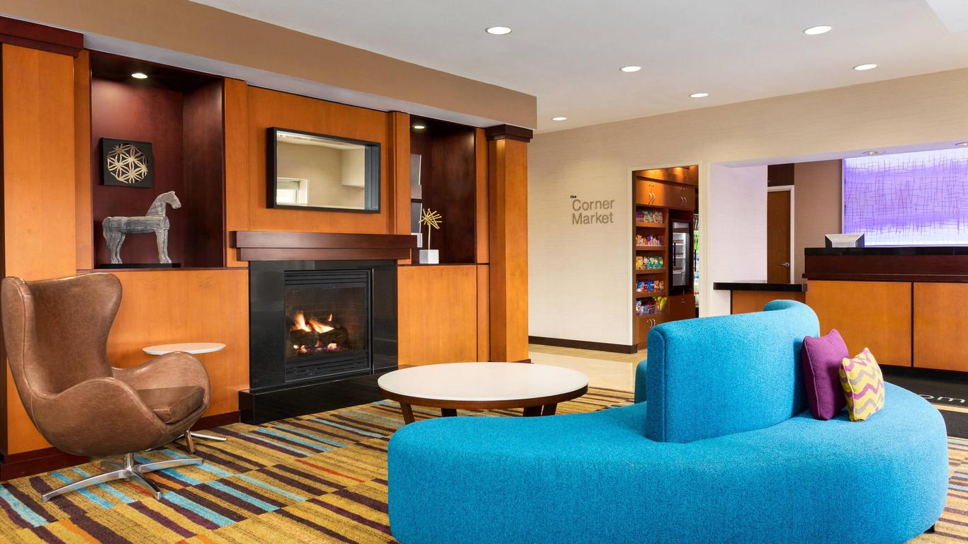 Fairfield Inn & Suites by Marriott Toledo Maumee