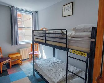 R S Hostels - Leeds - Leeds - Bedroom
