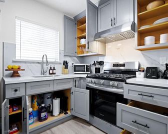 1br Back House + Parking + Near Dtla #travelsgv - Rosemead - Kitchen