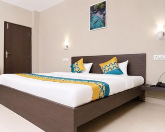 Hotel Vilasa Grand - Guwahati - Bedroom