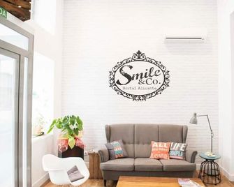 Hostal Smile & Co - Alicante - Sala de estar