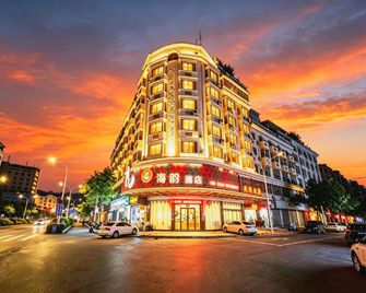 Hy Studio Luxury Hotel (Xiapu Food Street Branch) - Ningde - Edificio