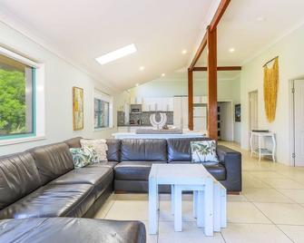 Ocean View Apartments by Kingscliff Accommodation - Kingscliff - Living room