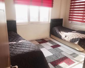 Vatan Konukevi - Kayseri - Schlafzimmer