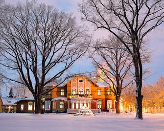 فيلا أميندي ريستورانت آند هوتل - بارنو - مبنى