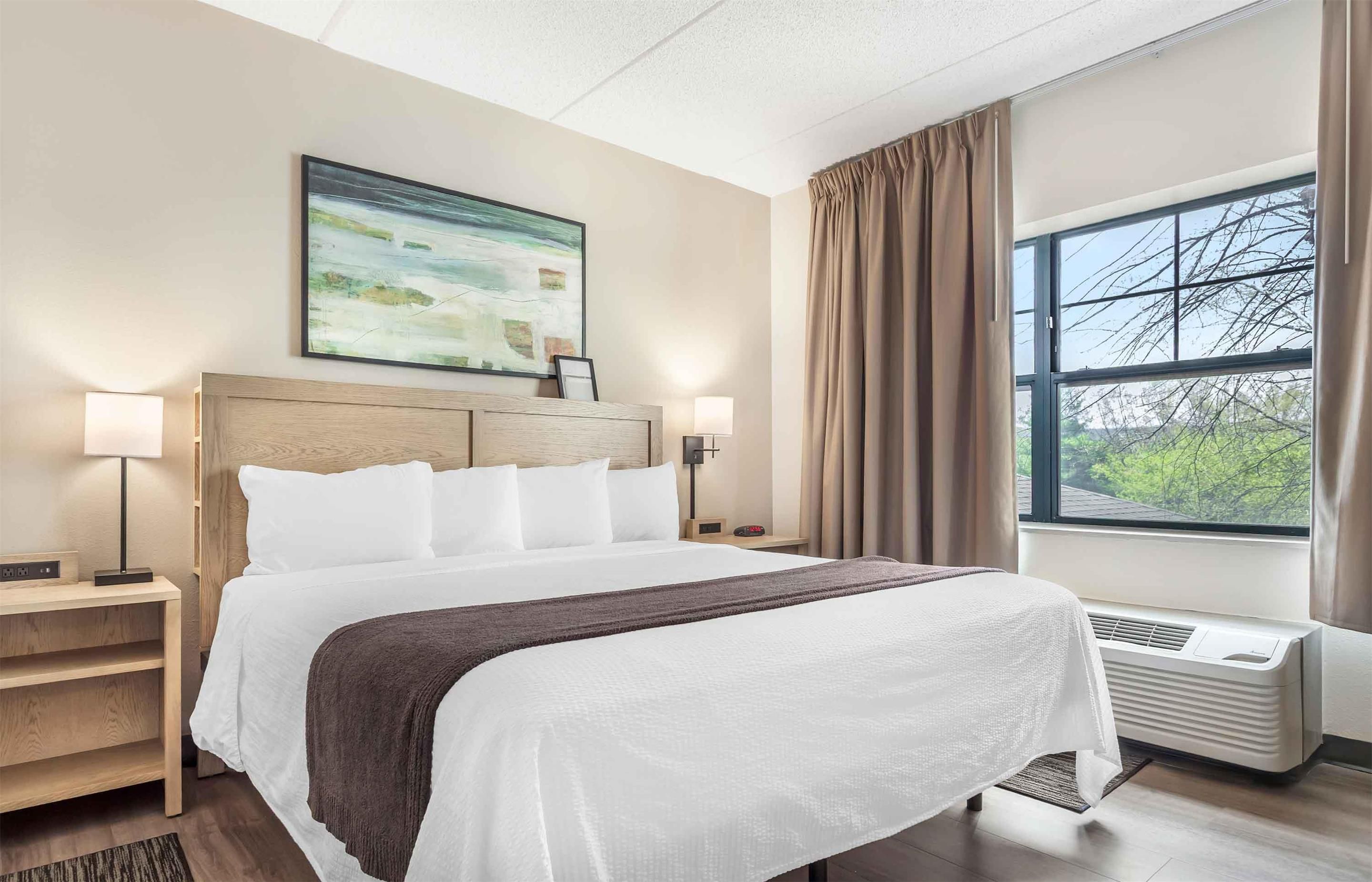 Extended Stay America Suites - Long Island - Melville