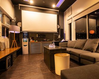 Z Hostel - Manila - Sala de estar
