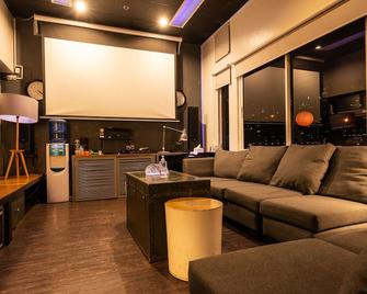 Z Hostel - מנילה - סלון