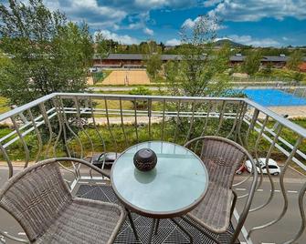 kleine feine Wohnung mit Balkon - Görlitz - Balkon