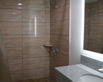 Sea Breeze Inn - Lax Airport, Los Angeles - Inglewood - Bathroom
