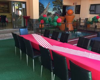 Sgegede Guest House - Pretoria - Restaurant