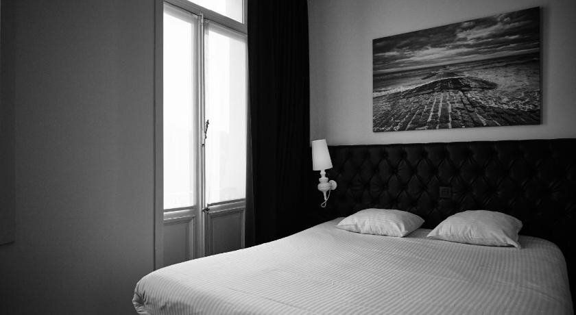 هوتل لو باريزيان - أوستند - غرفة نوم