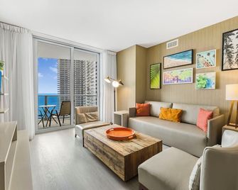 Seaside Splendor: Ocean & City Views - Hollywood - Living room