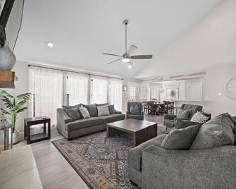 Oceanfront Home with Pool & Private Beach Walkover - Jamaica Beach - Living room