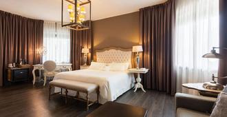 Like Home - Boutique Hotel - Azzano San Paolo - Bedroom