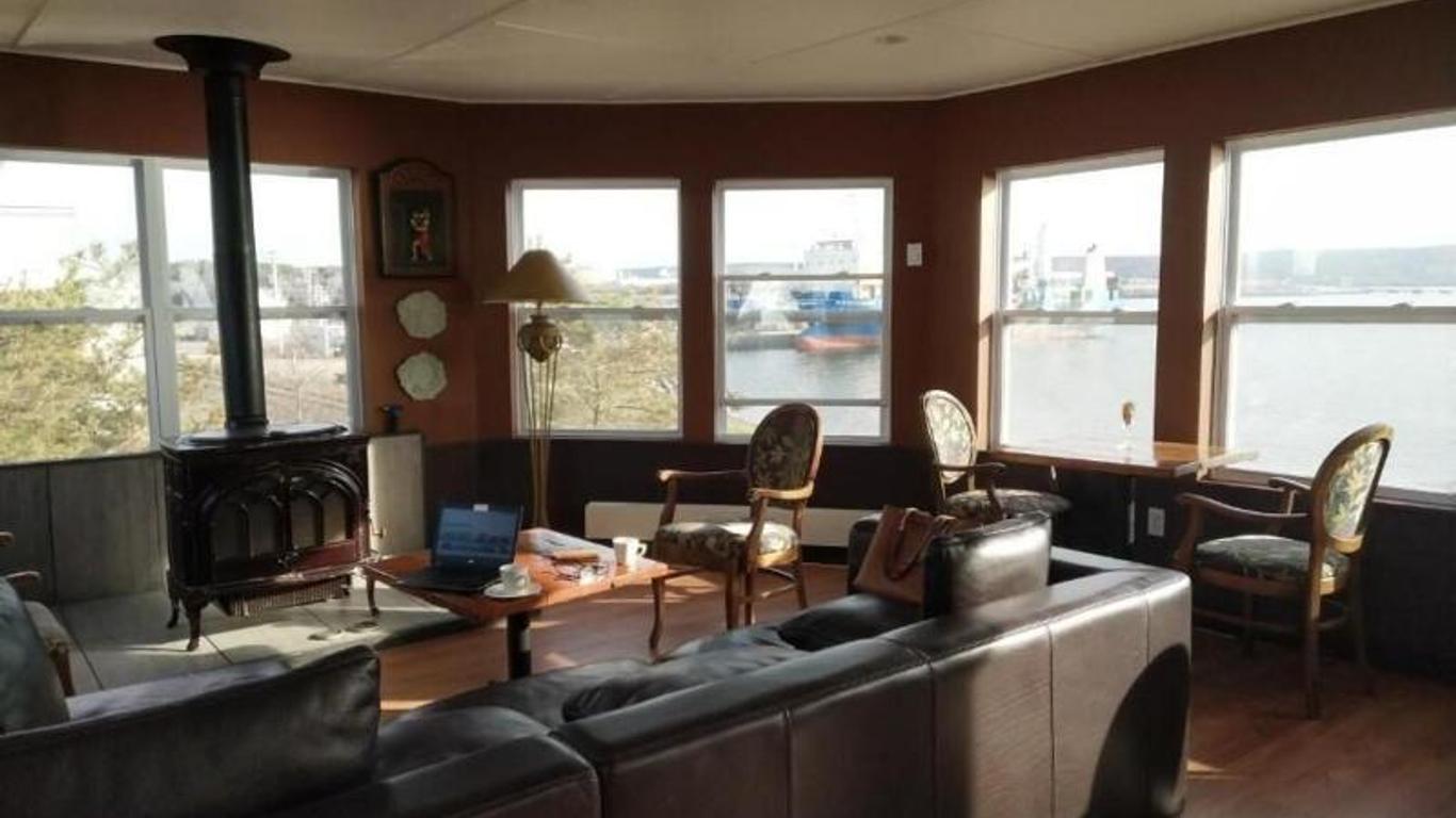 Harbourview Motel & Accommodations