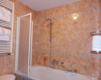 Hotel Montana - Cortina d'Ampezzo - Bathroom